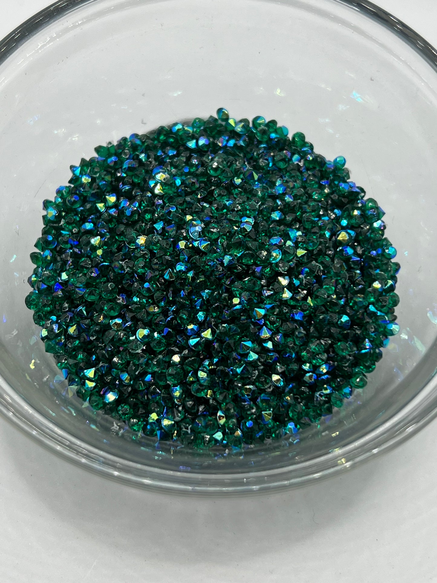 3mm Diamond Cut Rhinestones – Emerald Eclipse (AB)