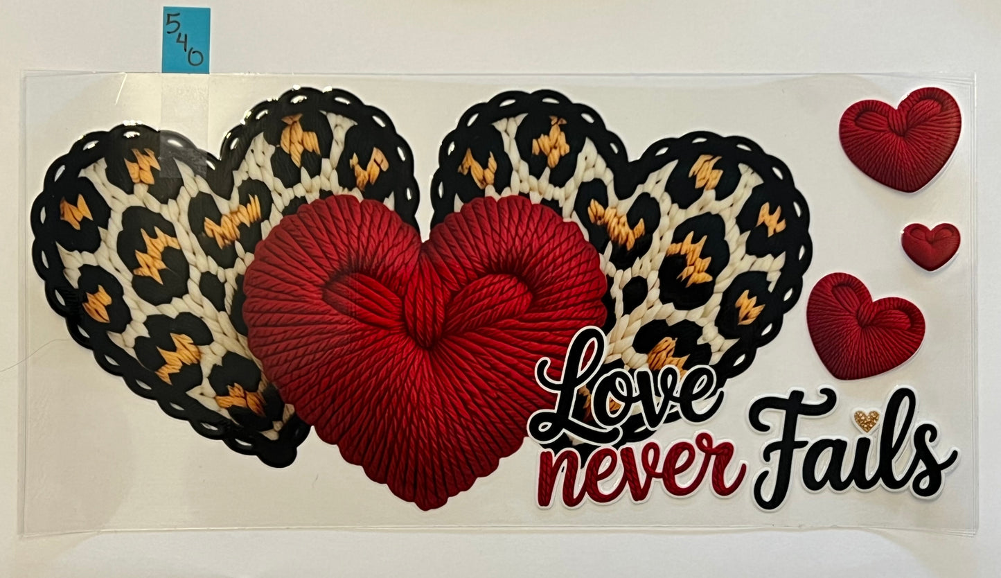 Love Never Fails Crochet Valentine - W540